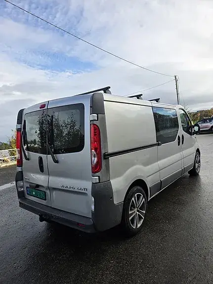Opel Vivaro 2010 photo 3