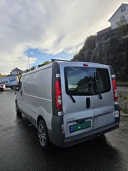 Opel Vivaro 2010 photo 4