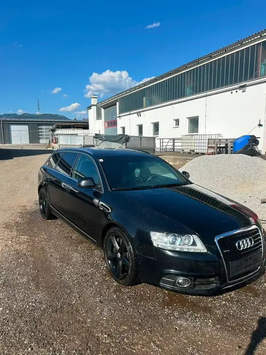 Audi A6 2011 photo 2
