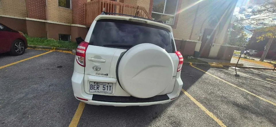 Toyota Rav4 2012 photo 3