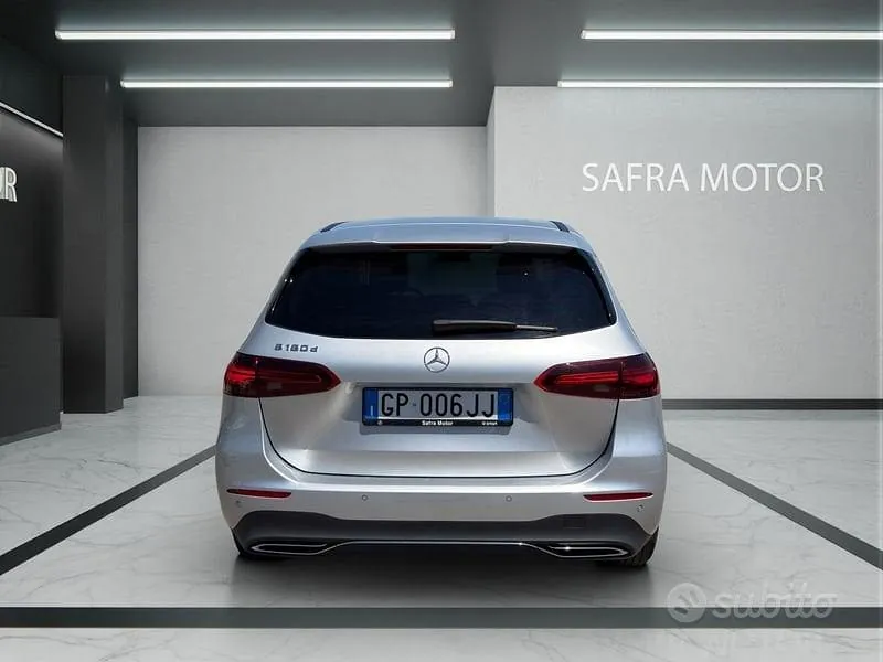 Mercedes-Benz B-Class 2023 photo 5
