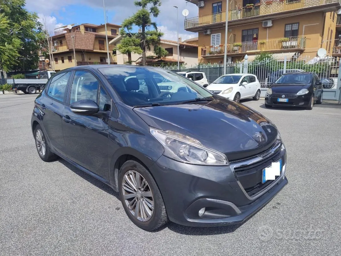 Peugeot 208 2016 photo 3
