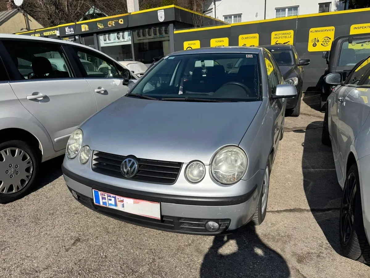 Volkswagen Polo 2002 photo 2