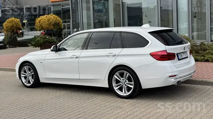 BMW 320D 2017 photo 2