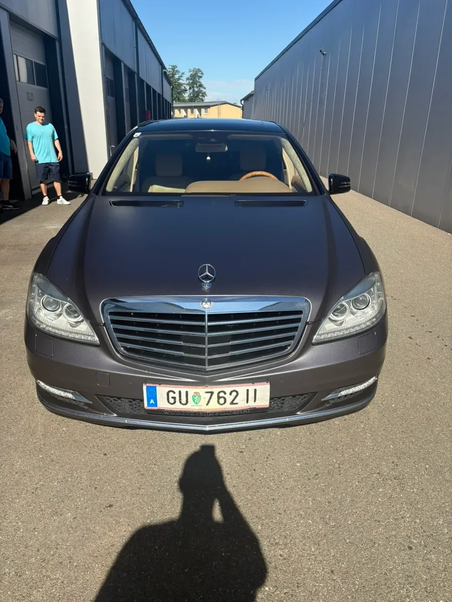 Mercedes-Benz S-Class 2009 photo 3