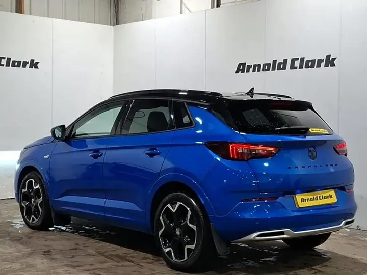 Vauxhall Grandland 2023 photo 2