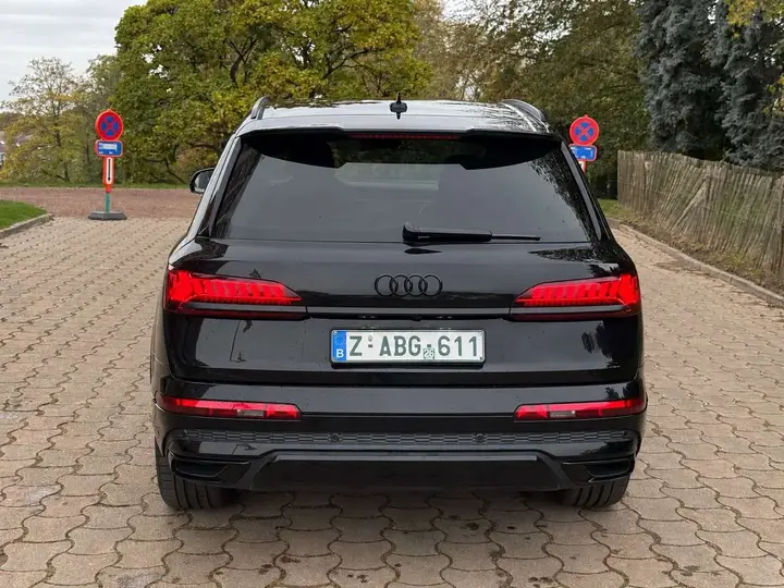 Audi Q7 2020 photo 3