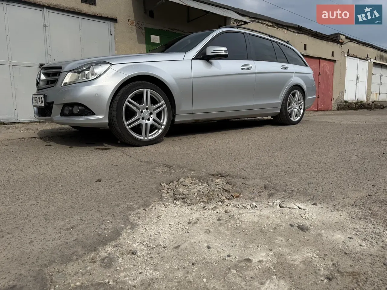 Mercedes-Benz C-Class 2012 photo 2