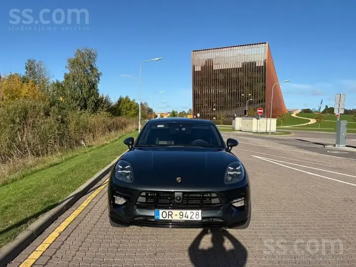 Porsche Macan 2019 photo 2