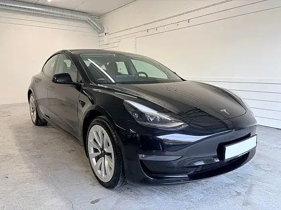 Tesla Model 3 2022 photo 2