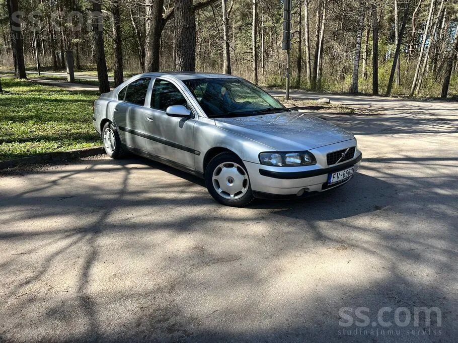Volvo S60 2001 photo 2