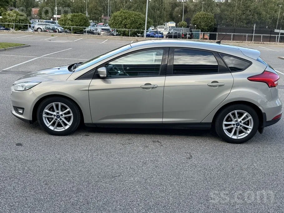 Ford Focus 2016 photo 2