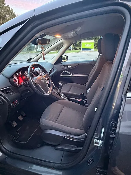 Opel Zafira Tourer 2015 photo 4