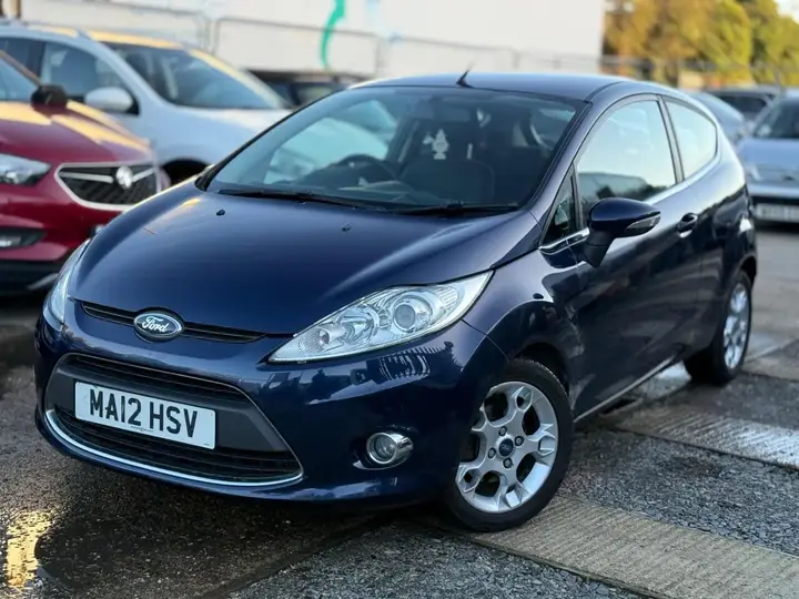 Ford Fiesta 2012 photo 3