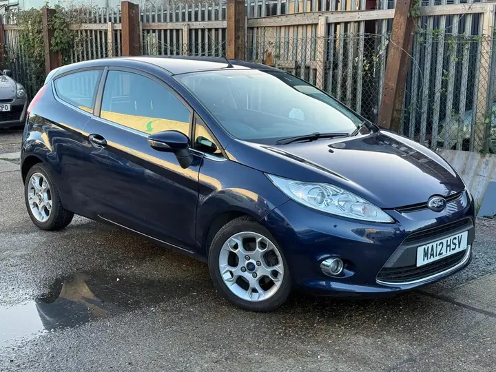 Ford Fiesta 2012 photo 4