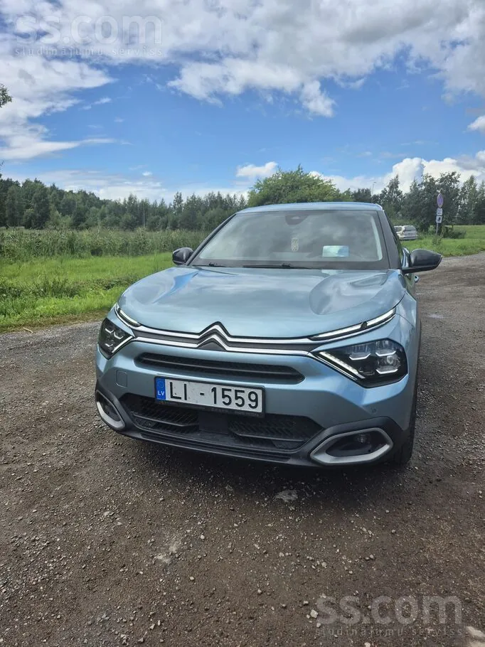Citroen C4 2021 photo 2
