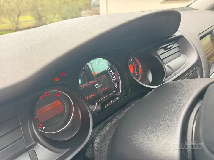 Citroen C5 2015 photo 5