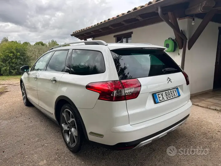 Citroen C5 2015 photo 2