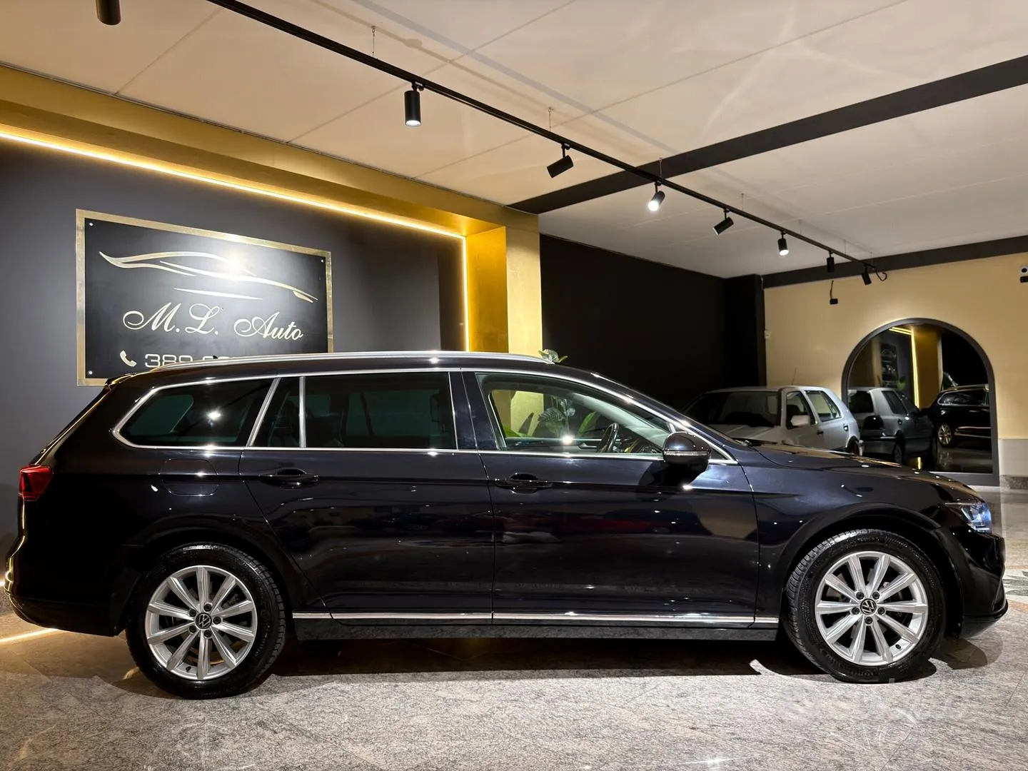 Volkswagen Passat 2023 photo 4