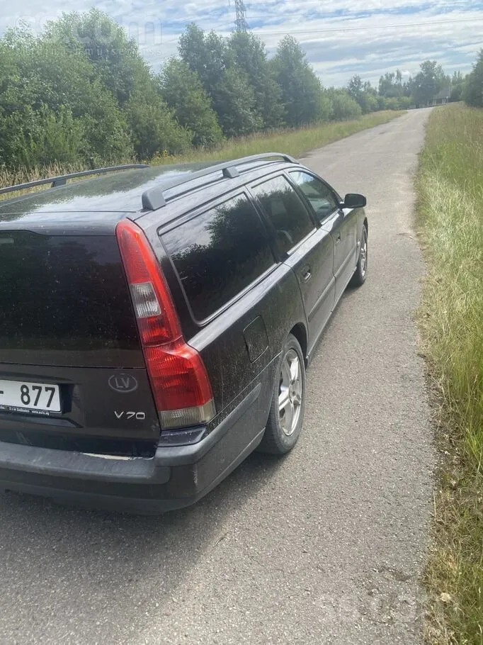 Volvo V70 2003 photo 2