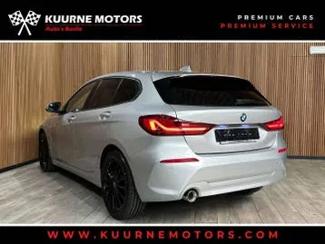 BMW 1 Series 2021 photo 2