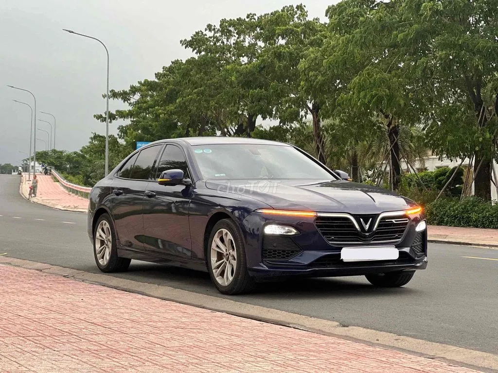 Vinfast Lux A2.0 2022 photo 2