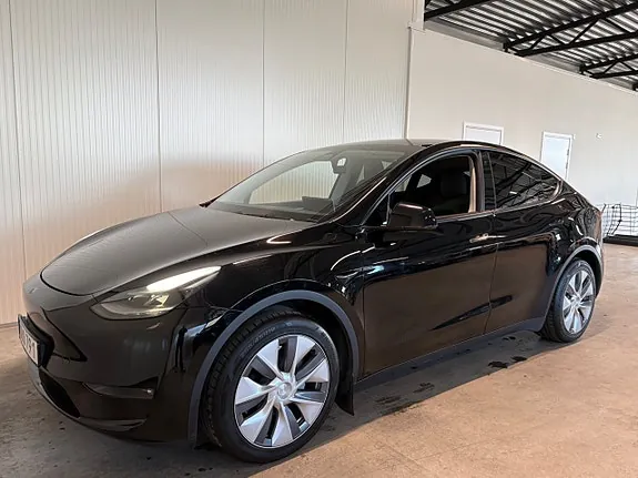 Tesla Model Y 2023 photo 4