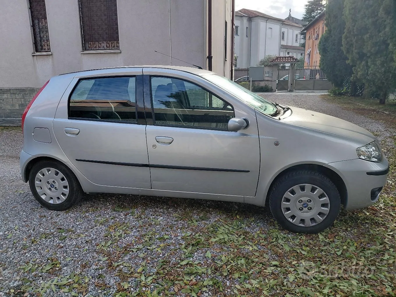 Fiat Punto 2008 photo 4