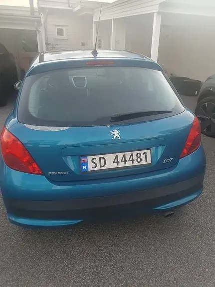 Peugeot 207 2008 photo 2