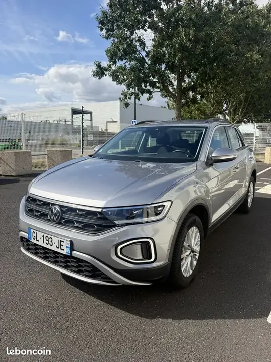 Volkswagen T-Roc 2022 photo 3