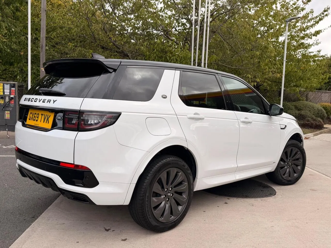 Land Rover Discovery Sport 2019 photo 3