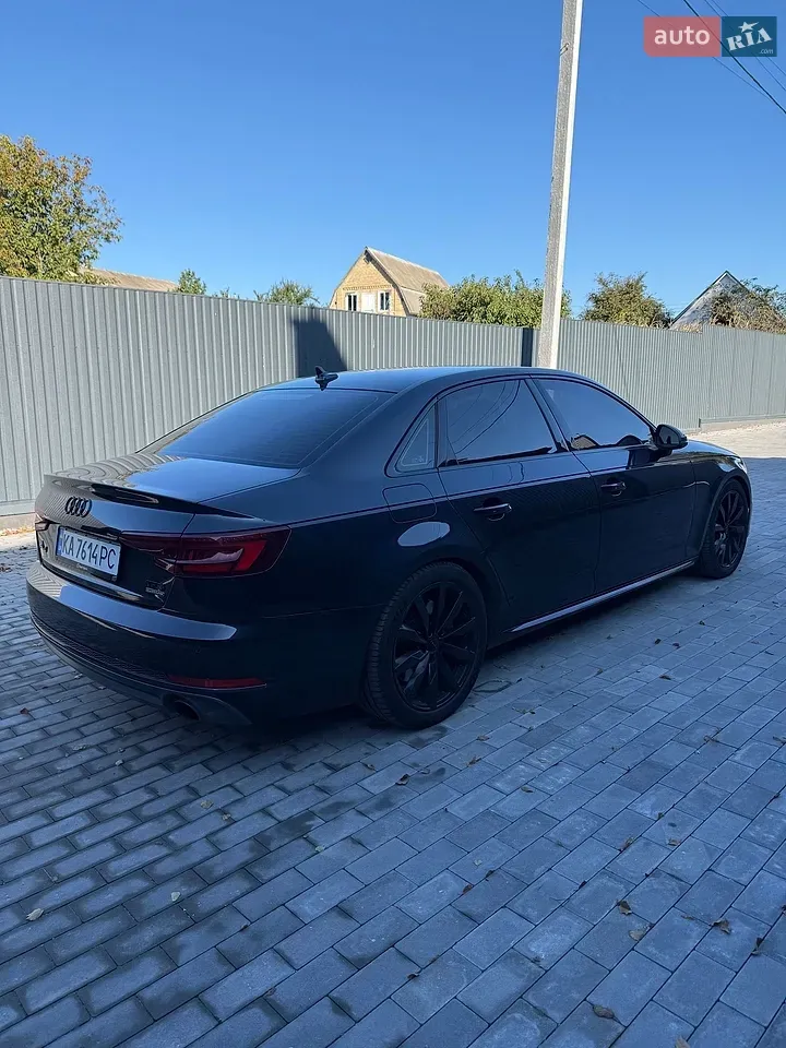Audi A4 2017 photo 4
