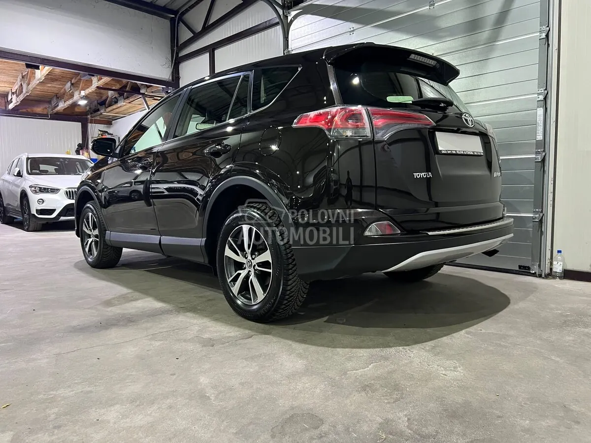 Toyota Rav4 2016 photo 5