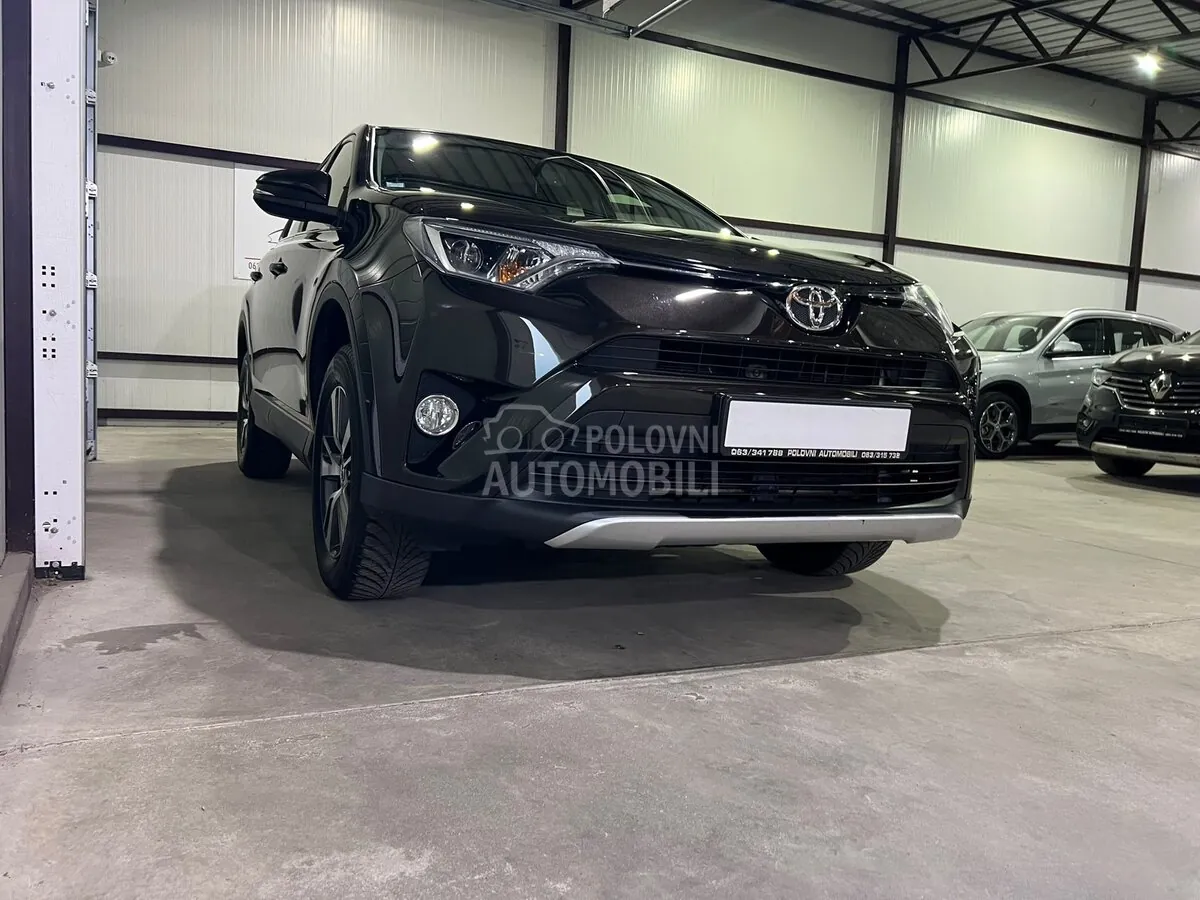 Toyota Rav4 2016 photo 3