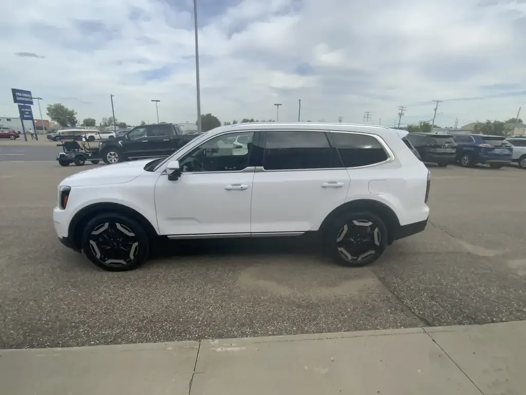 Kia Telluride 2024 photo 5