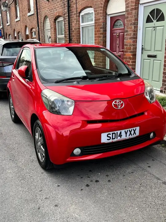 Toyota Iq