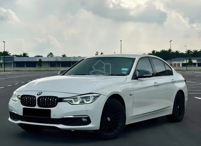 BMW 318I