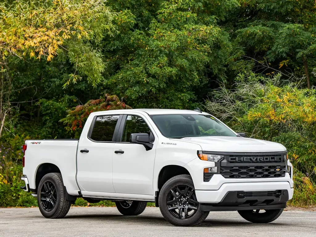 Chevrolet Silverado 1500 2026 photo 2