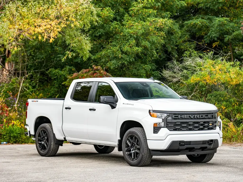 Chevrolet Silverado 1500 2026 photo 3