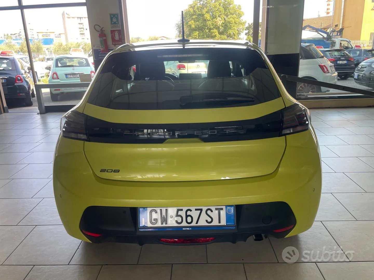 Peugeot 208 2024 photo 3