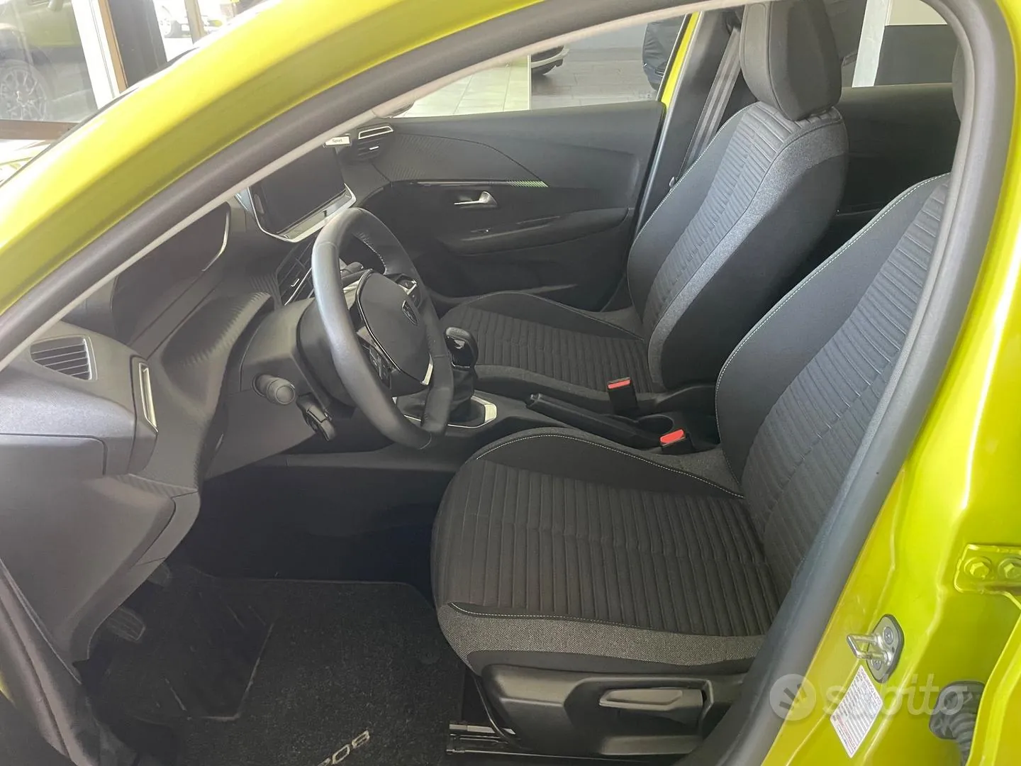 Peugeot 208 2024 photo 5