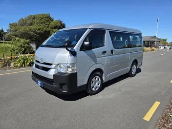 Toyota Hiace 2021 photo 4