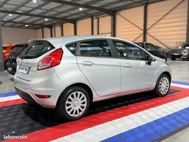 Ford Fiesta 2013 photo 4