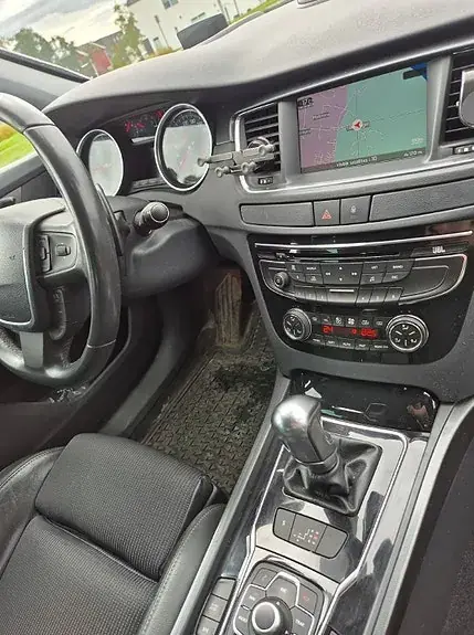 Peugeot 508 2011 photo 5