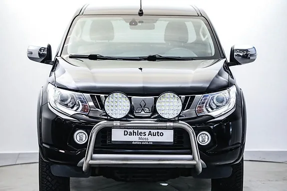 Mitsubishi L200 2015 photo 3