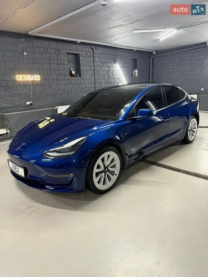 Tesla Model 3 2022 photo 3