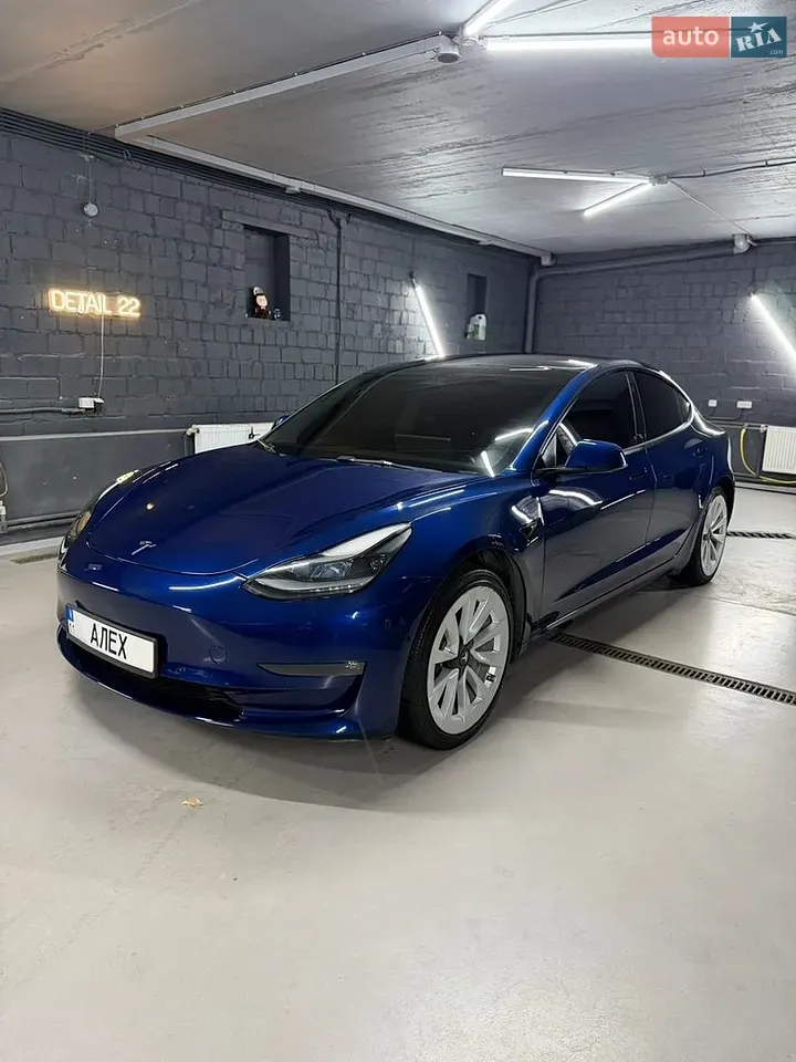 Tesla Model 3 2022 photo 2