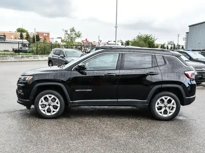 Jeep Compass 2025 photo 3