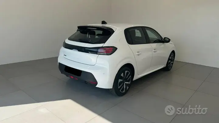 Peugeot 208 2024 photo 4