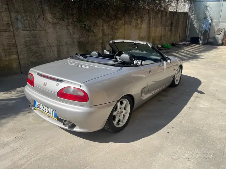 MG Mgf 1999 photo 4